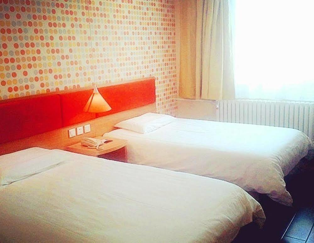 Home Inn Hongjialou Εξωτερικό φωτογραφία
