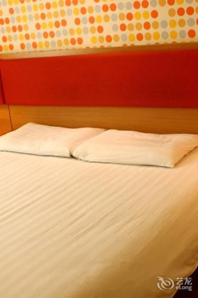 Home Inn Hongjialou Εξωτερικό φωτογραφία
